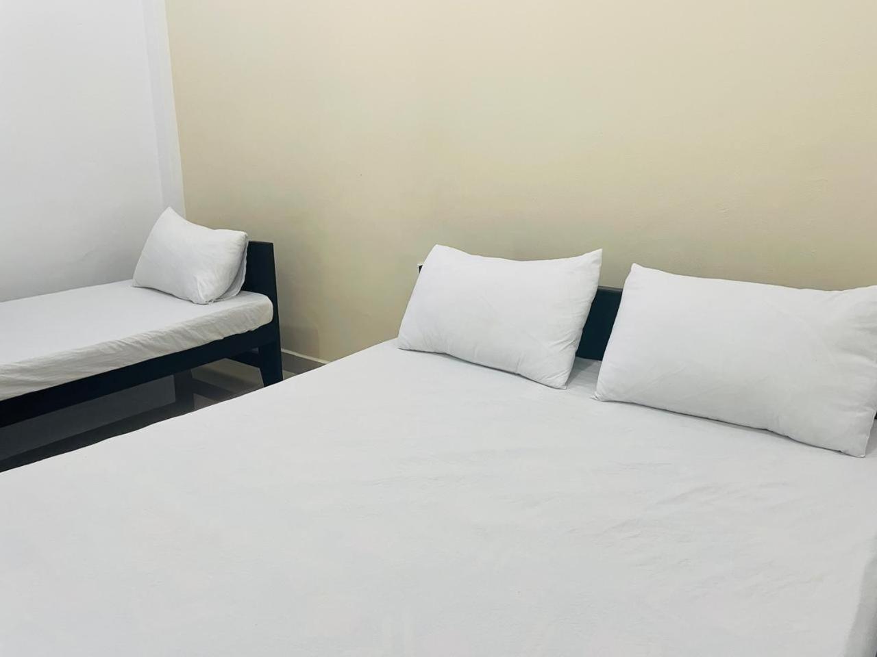 Natraj Guest House Trincomalee Dış mekan fotoğraf