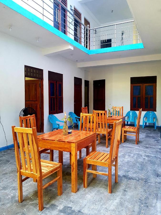 Natraj Guest House Trincomalee Dış mekan fotoğraf