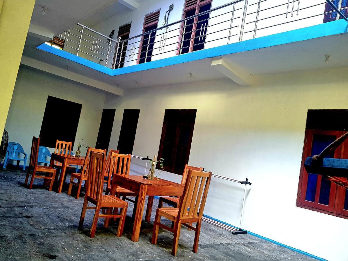 Natraj Guest House Trincomalee Dış mekan fotoğraf
