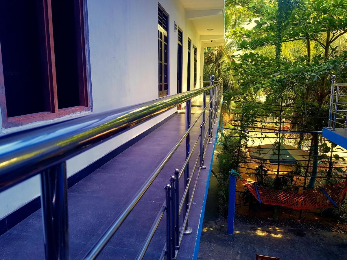 Natraj Guest House Trincomalee Dış mekan fotoğraf